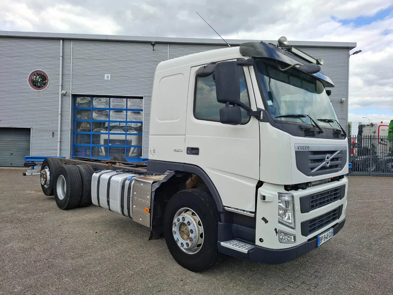 Volvo FM13-420 / VEB+ / LIFT+LENKACHSE / INLINER / AIRCO / AUTOMATIC / EURO-5 / 2011 - Kuorma-auto alusta: kuva Volvo FM13-420 / VEB+ / LIFT+LENKACHSE / INLINER / AIRCO / AUTOMATIC / EURO-5 / 2011 - Kuorma-auto alusta Volvo FM13-420 / VEB+ / LIFT+LENKACHSE / INLINER / AIRCO / AUTOMATIC / EURO-5 / 2011 - Kuorma-auto alusta: kuva Volvo FM13-420 / VEB+ / LIFT+LENKACHSE / INLINER / AIRCO / AUTOMATIC / EURO-5 / 2011 - Kuorma-auto alusta