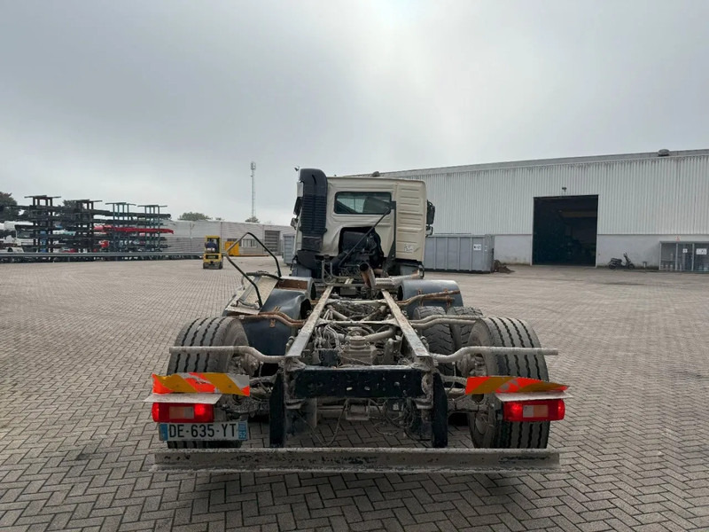 Volvo FMX 450 / ENGINE RUNNING / 8X4 / VEB / ONLY:260642 KM / PTO / LIFT+LENKACHSE / ALCOA / AUTOMATIC / EURO-6 / 2014 - Kuorma-auto alusta: kuva Volvo FMX 450 / ENGINE RUNNING / 8X4 / VEB / ONLY:260642 KM / PTO / LIFT+LENKACHSE / ALCOA / AUTOMATIC / EURO-6 / 2014 - Kuorma-auto alusta Volvo FMX 450 / ENGINE RUNNING / 8X4 / VEB / ONLY:260642 KM / PTO / LIFT+LENKACHSE / ALCOA / AUTOMATIC / EURO-6 / 2014 - Kuorma-auto alusta: kuva Volvo FMX 450 / ENGINE RUNNING / 8X4 / VEB / ONLY:260642 KM / PTO / LIFT+LENKACHSE / ALCOA / AUTOMATIC / EURO-6 / 2014 - Kuorma-auto alusta