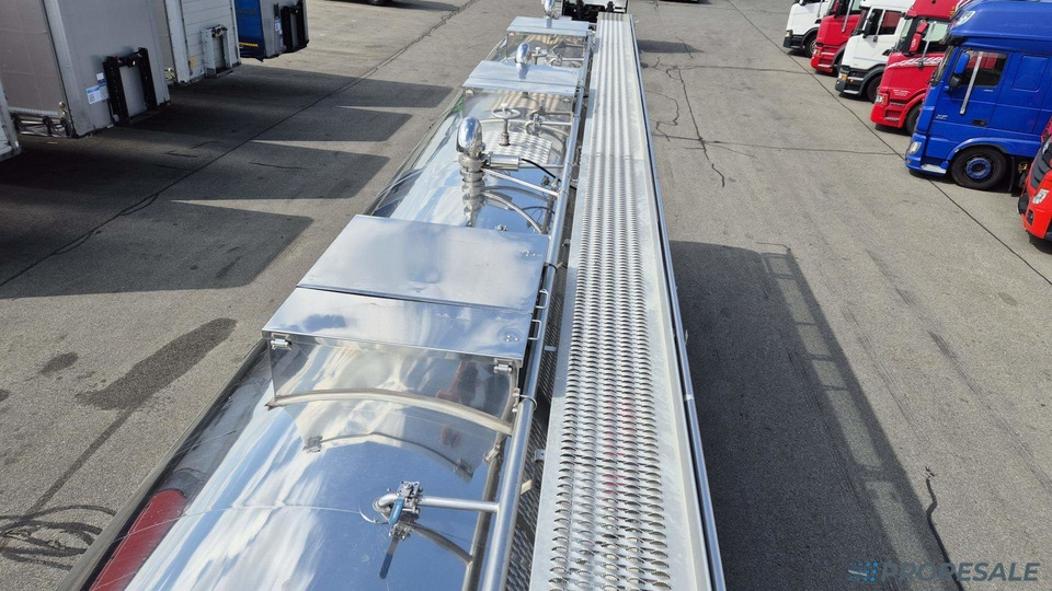 OSTATNÍ SEKA SPSTT/11C/38A1 - Potravinářská cisterna výpustná 31 m3 - 3 komory - Säiliöpuoliperävaunu: kuva OSTATNÍ SEKA SPSTT/11C/38A1 - Potravinářská cisterna výpustná 31 m3 - 3 komory - Säiliöpuoliperävaunu OSTATNÍ SEKA SPSTT/11C/38A1 - Potravinářská cisterna výpustná 31 m3 - 3 komory - Säiliöpuoliperävaunu: kuva OSTATNÍ SEKA SPSTT/11C/38A1 - Potravinářská cisterna výpustná 31 m3 - 3 komory - Säiliöpuoliperävaunu