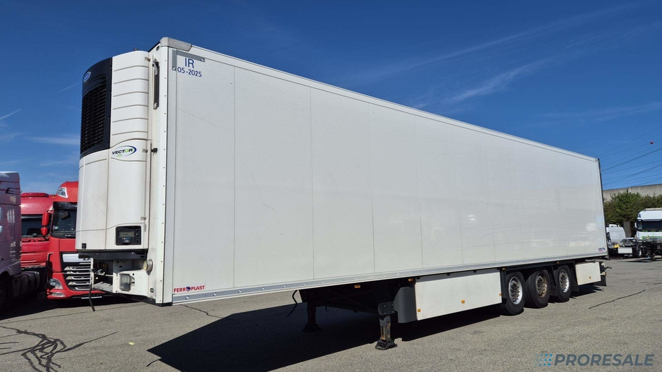 SCHMITZ CARGOBULL SKO 24/L - 13.4 FP60 COOL - mrazírenský návěs + diesel-ekektrický agregát CARRIER VECTOR 1550 - Refrigeraattori puoliperävaunu: kuva SCHMITZ CARGOBULL SKO 24/L - 13.4 FP60 COOL - mrazírenský návěs + diesel-ekektrický agregát CARRIER VECTOR 1550 - Refrigeraattori puoliperävaunu SCHMITZ CARGOBULL SKO 24/L - 13.4 FP60 COOL - mrazírenský návěs + diesel-ekektrický agregát CARRIER VECTOR 1550 - Refrigeraattori puoliperävaunu: kuva SCHMITZ CARGOBULL SKO 24/L - 13.4 FP60 COOL - mrazírenský návěs + diesel-ekektrický agregát CARRIER VECTOR 1550 - Refrigeraattori puoliperävaunu