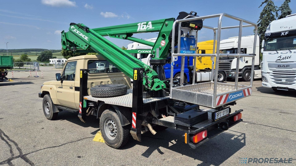 TOYOTA LAND CRUISER 79 montážní plošina - Itsekulkevat henkilönostimet: kuva TOYOTA LAND CRUISER 79 montážní plošina - Itsekulkevat henkilönostimet TOYOTA LAND CRUISER 79 montážní plošina - Itsekulkevat henkilönostimet: kuva TOYOTA LAND CRUISER 79 montážní plošina - Itsekulkevat henkilönostimet