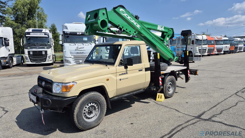 TOYOTA LAND CRUISER 79 montážní plošina - Itsekulkevat henkilönostimet: kuva TOYOTA LAND CRUISER 79 montážní plošina - Itsekulkevat henkilönostimet TOYOTA LAND CRUISER 79 montážní plošina - Itsekulkevat henkilönostimet: kuva TOYOTA LAND CRUISER 79 montážní plošina - Itsekulkevat henkilönostimet