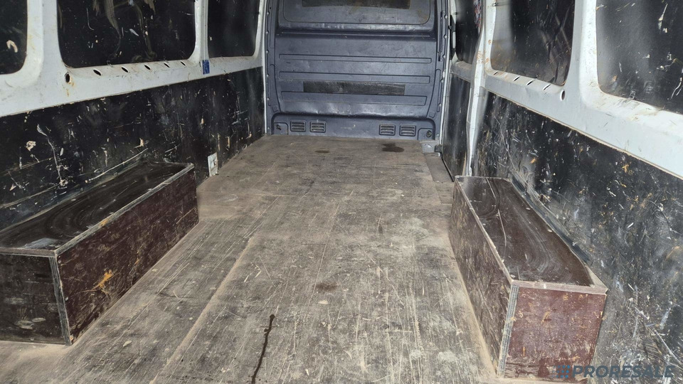 VOLKSWAGEN CRAFTER 2,0 TDi 100 kW skříňový - Jakeluauto: kuva VOLKSWAGEN CRAFTER 2,0 TDi 100 kW skříňový - Jakeluauto VOLKSWAGEN CRAFTER 2,0 TDi 100 kW skříňový - Jakeluauto: kuva VOLKSWAGEN CRAFTER 2,0 TDi 100 kW skříňový - Jakeluauto
