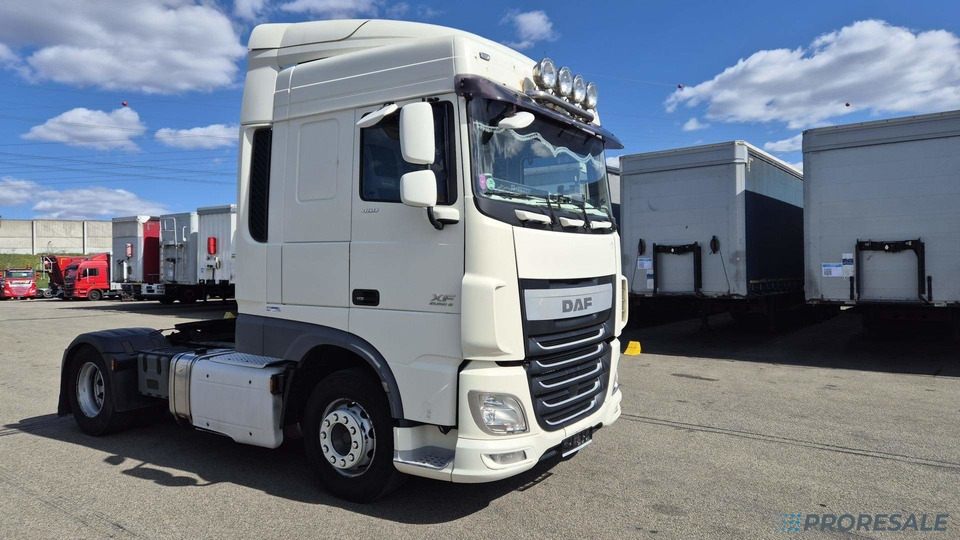 DAF XF 460 FT SC EURO 6 + HYDRAULIKA - motor po GO - Vetopöytäauto: kuva DAF XF 460 FT SC EURO 6 + HYDRAULIKA - motor po GO - Vetopöytäauto DAF XF 460 FT SC EURO 6 + HYDRAULIKA - motor po GO - Vetopöytäauto: kuva DAF XF 460 FT SC EURO 6 + HYDRAULIKA - motor po GO - Vetopöytäauto