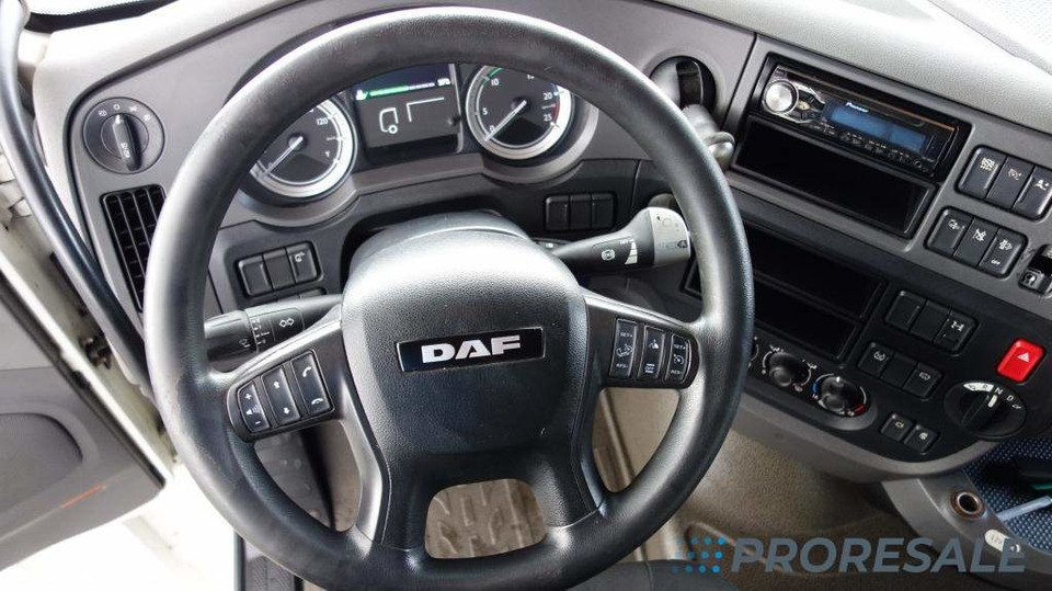 DAF XF 510 FT SSC EURO 6 - Vetopöytäauto: kuva DAF XF 510 FT SSC EURO 6 - Vetopöytäauto DAF XF 510 FT SSC EURO 6 - Vetopöytäauto: kuva DAF XF 510 FT SSC EURO 6 - Vetopöytäauto