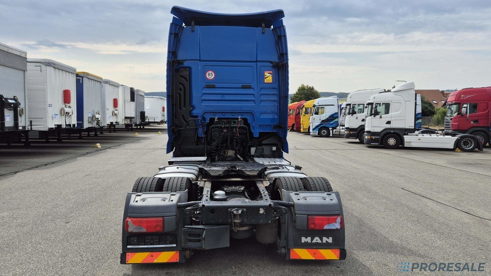 MAN TGX 18.500 XXL LOW DECK EURO 6 - Vetopöytäauto: kuva MAN TGX 18.500 XXL LOW DECK EURO 6 - Vetopöytäauto MAN TGX 18.500 XXL LOW DECK EURO 6 - Vetopöytäauto: kuva MAN TGX 18.500 XXL LOW DECK EURO 6 - Vetopöytäauto