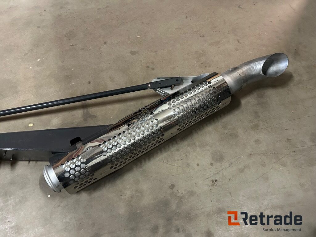 Avgasrör ljuddämpare Scania , nytt - Pakoputki - Kuorma-auto: kuva Avgasrör ljuddämpare Scania , nytt - Pakoputki - Kuorma-auto Avgasrör ljuddämpare Scania , nytt - Pakoputki - Kuorma-auto: kuva Avgasrör ljuddämpare Scania , nytt - Pakoputki - Kuorma-auto