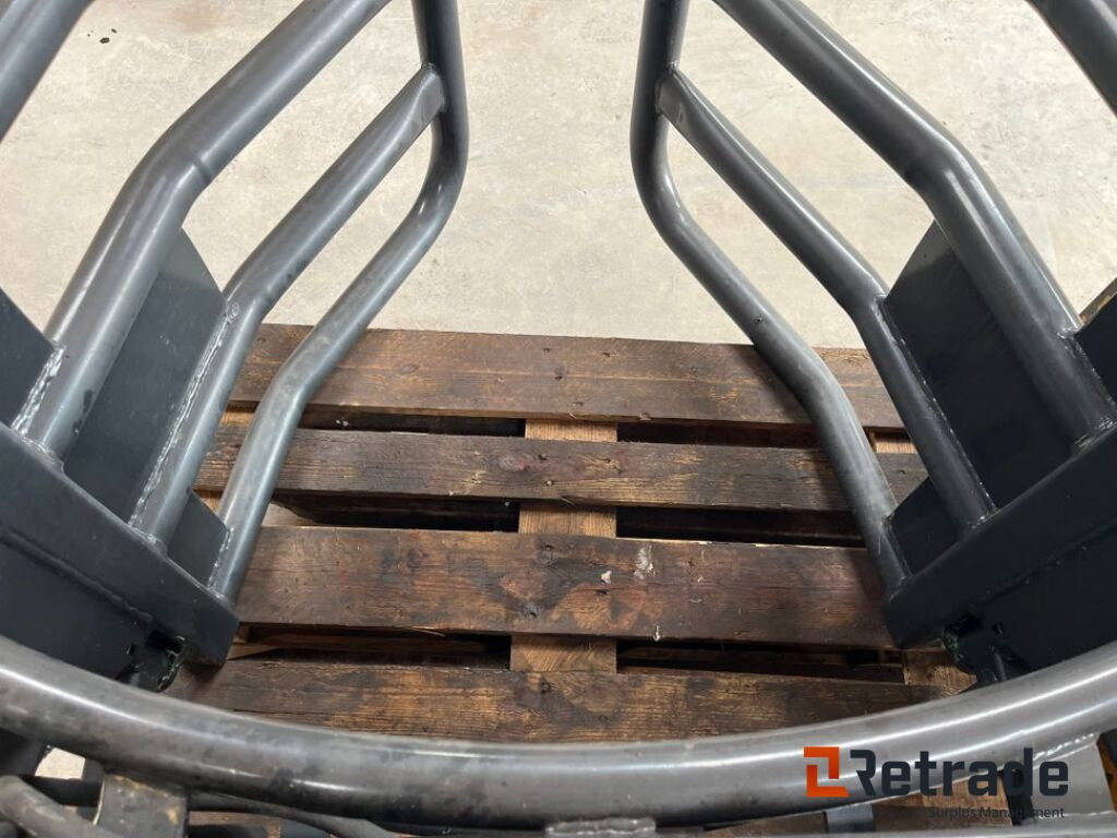 Balletang til minilæsser / Ball tongs for mini loader - Rullapihdit: kuva Balletang til minilæsser / Ball tongs for mini loader - Rullapihdit Balletang til minilæsser / Ball tongs for mini loader - Rullapihdit: kuva Balletang til minilæsser / Ball tongs for mini loader - Rullapihdit