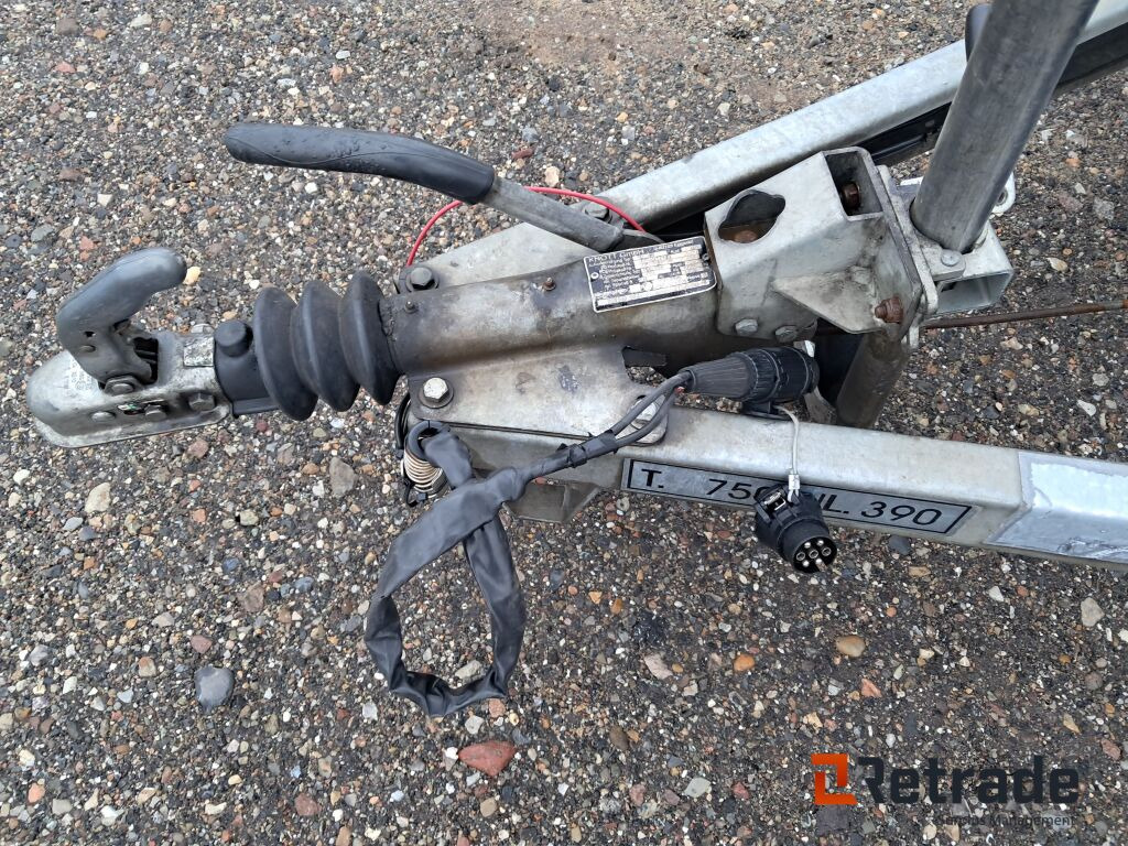 Cargotrailer Variant B715c2-door - Umpikori perävaunu: kuva Cargotrailer Variant B715c2-door - Umpikori perävaunu Cargotrailer Variant B715c2-door - Umpikori perävaunu: kuva Cargotrailer Variant B715c2-door - Umpikori perävaunu