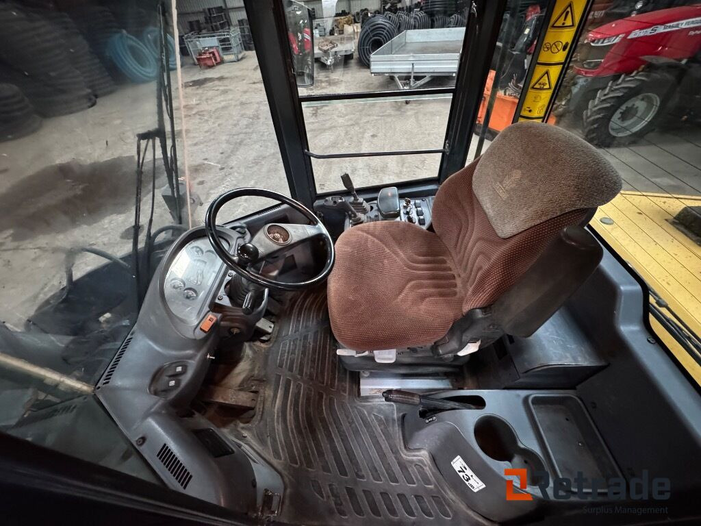 Hjullæsser Komatsu WA 150 - Pyöräkuormaaja: kuva Hjullæsser Komatsu WA 150 - Pyöräkuormaaja Hjullæsser Komatsu WA 150 - Pyöräkuormaaja: kuva Hjullæsser Komatsu WA 150 - Pyöräkuormaaja