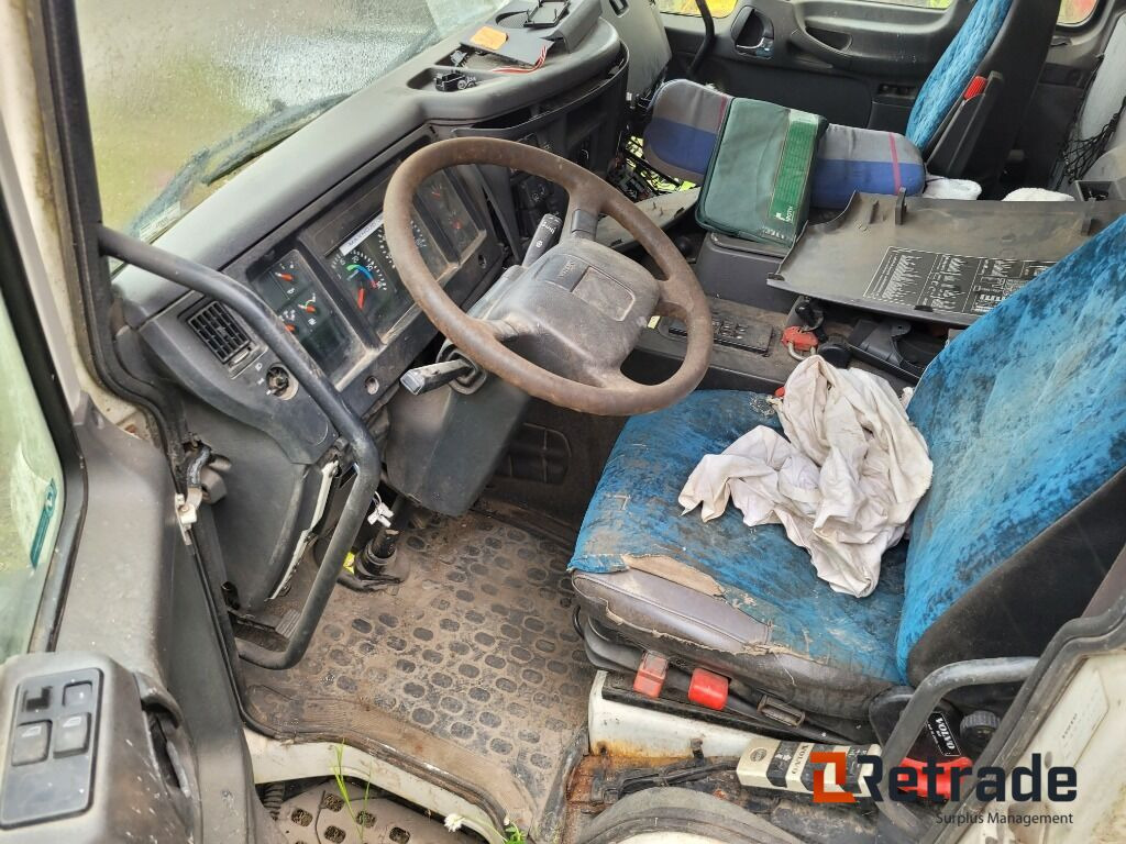 Hytt till Volvo FL6 - 2001 - Ohjaamo - Kuorma-auto: kuva Hytt till Volvo FL6 - 2001 - Ohjaamo - Kuorma-auto Hytt till Volvo FL6 - 2001 - Ohjaamo - Kuorma-auto: kuva Hytt till Volvo FL6 - 2001 - Ohjaamo - Kuorma-auto