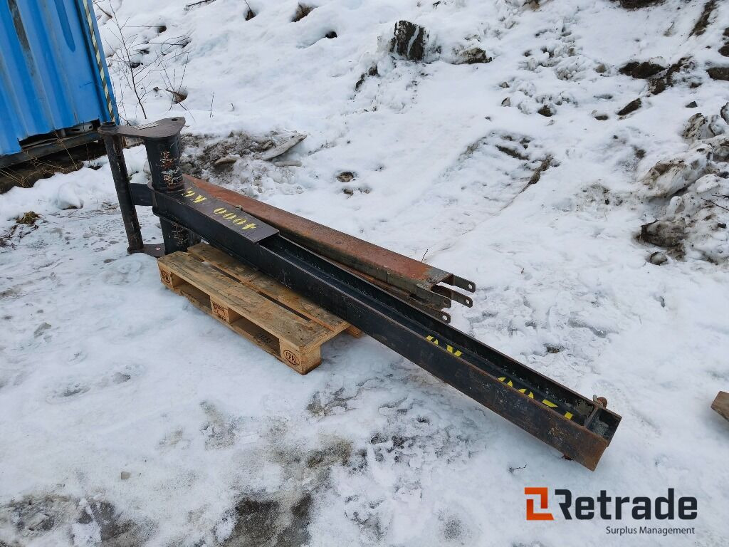 Manitou P4000, Jib/kranarm for teleskoptruck - Lisälaitteet - Rakennuskoneet: kuva Manitou P4000, Jib/kranarm for teleskoptruck - Lisälaitteet - Rakennuskoneet Manitou P4000, Jib/kranarm for teleskoptruck - Lisälaitteet - Rakennuskoneet: kuva Manitou P4000, Jib/kranarm for teleskoptruck - Lisälaitteet - Rakennuskoneet