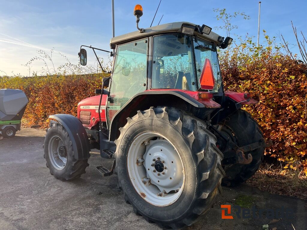 MASSEY FERGUSON MF 4355 4WD med HEVA frontlift. - Traktori: kuva MASSEY FERGUSON MF 4355 4WD med HEVA frontlift. - Traktori MASSEY FERGUSON MF 4355 4WD med HEVA frontlift. - Traktori: kuva MASSEY FERGUSON MF 4355 4WD med HEVA frontlift. - Traktori
