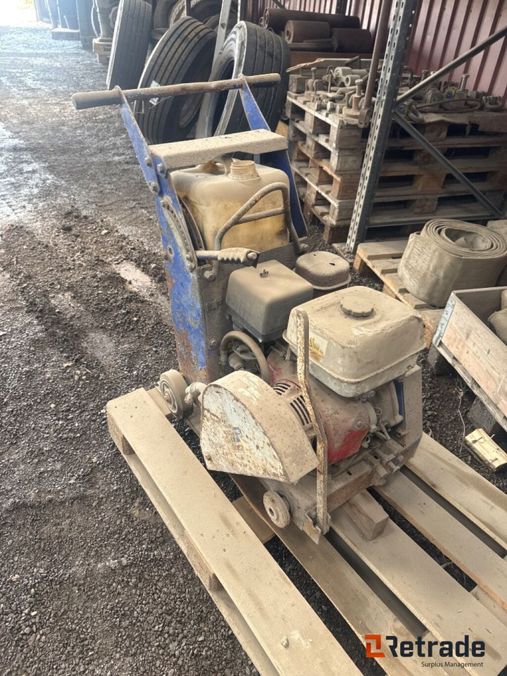 Asphalt equipment Fs350 - Rakennuskoneet: kuva Asphalt equipment Fs350 - Rakennuskoneet Asphalt equipment Fs350 - Rakennuskoneet: kuva Asphalt equipment Fs350 - Rakennuskoneet