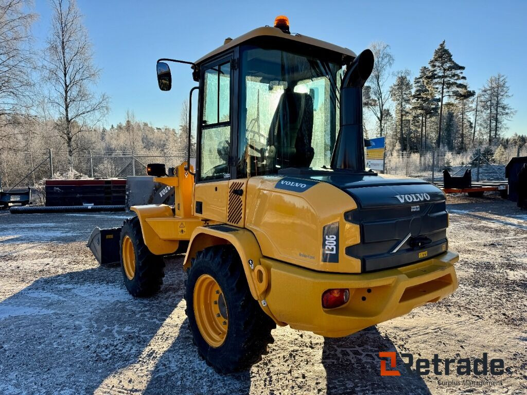 Hjullastare Volvo L30G med redskap - Rakennuskoneet: kuva Hjullastare Volvo L30G med redskap - Rakennuskoneet Hjullastare Volvo L30G med redskap - Rakennuskoneet: kuva Hjullastare Volvo L30G med redskap - Rakennuskoneet