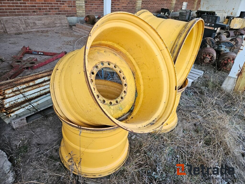 Volvo L90 23,5 fälgar extra breda - Rakennuskoneet: kuva Volvo L90 23,5 fälgar extra breda - Rakennuskoneet Volvo L90 23,5 fälgar extra breda - Rakennuskoneet: kuva Volvo L90 23,5 fälgar extra breda - Rakennuskoneet