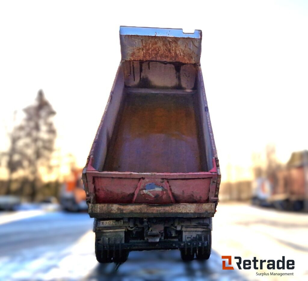 Robust og klar tippbil – Volvo FH16 650 8x4 med tipp og hengeropplegg - Kippiauto kuorma-auto: kuva Robust og klar tippbil – Volvo FH16 650 8x4 med tipp og hengeropplegg - Kippiauto kuorma-auto Robust og klar tippbil – Volvo FH16 650 8x4 med tipp og hengeropplegg - Kippiauto kuorma-auto: kuva Robust og klar tippbil – Volvo FH16 650 8x4 med tipp og hengeropplegg - Kippiauto kuorma-auto