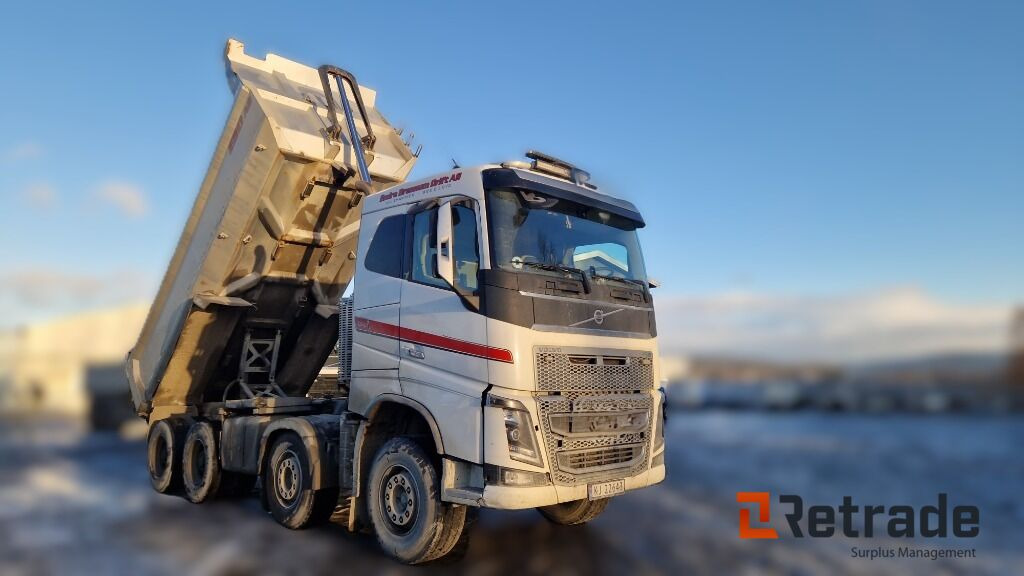 Robust og klar tippbil – Volvo FH16 650 8x4 med tipp og hengeropplegg - Kippiauto kuorma-auto: kuva Robust og klar tippbil – Volvo FH16 650 8x4 med tipp og hengeropplegg - Kippiauto kuorma-auto Robust og klar tippbil – Volvo FH16 650 8x4 med tipp og hengeropplegg - Kippiauto kuorma-auto: kuva Robust og klar tippbil – Volvo FH16 650 8x4 med tipp og hengeropplegg - Kippiauto kuorma-auto