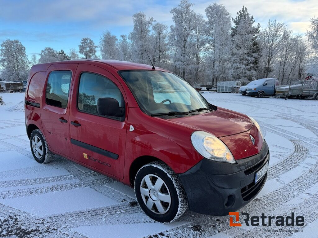 Skåpbil Renault Kangoo - Henkilöauto: kuva Skåpbil Renault Kangoo - Henkilöauto Skåpbil Renault Kangoo - Henkilöauto: kuva Skåpbil Renault Kangoo - Henkilöauto