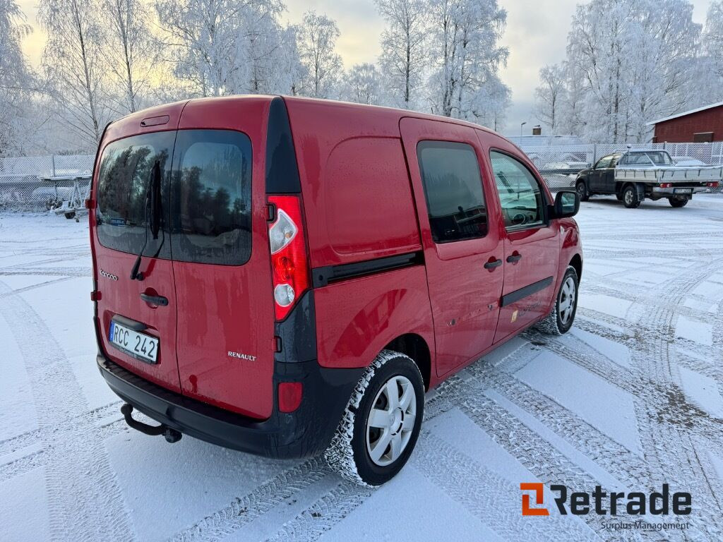 Skåpbil Renault Kangoo - Henkilöauto: kuva Skåpbil Renault Kangoo - Henkilöauto Skåpbil Renault Kangoo - Henkilöauto: kuva Skåpbil Renault Kangoo - Henkilöauto