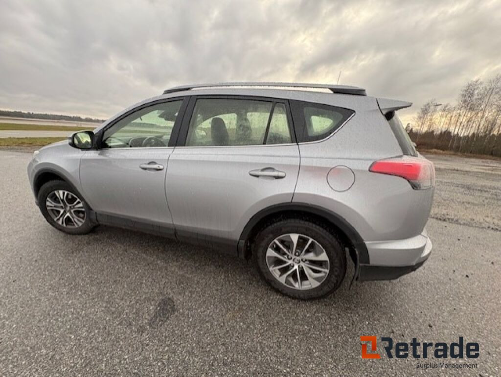 Toyota RAV4 - Henkilöauto: kuva Toyota RAV4 - Henkilöauto Toyota RAV4 - Henkilöauto: kuva Toyota RAV4 - Henkilöauto