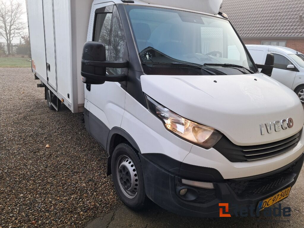 Varevogn Iveco 35s18 3,0d Wb4100 Aut. - Henkilöauto: kuva Varevogn Iveco 35s18 3,0d Wb4100 Aut. - Henkilöauto Varevogn Iveco 35s18 3,0d Wb4100 Aut. - Henkilöauto: kuva Varevogn Iveco 35s18 3,0d Wb4100 Aut. - Henkilöauto