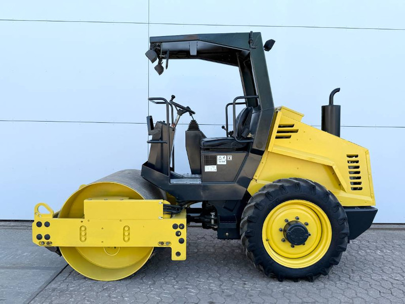 Bomag BW124DH-3 - Dutch Machine / Only 2104 Hours! - Jyrä: kuva Bomag BW124DH-3 - Dutch Machine / Only 2104 Hours! - Jyrä Bomag BW124DH-3 - Dutch Machine / Only 2104 Hours! - Jyrä: kuva Bomag BW124DH-3 - Dutch Machine / Only 2104 Hours! - Jyrä