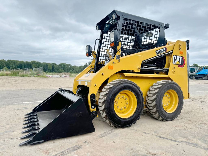 Cat 216B3 - New / Unused / Extra Hydraulic - Liukuohjattu kuormaaja: kuva Cat 216B3 - New / Unused / Extra Hydraulic - Liukuohjattu kuormaaja Cat 216B3 - New / Unused / Extra Hydraulic - Liukuohjattu kuormaaja: kuva Cat 216B3 - New / Unused / Extra Hydraulic - Liukuohjattu kuormaaja