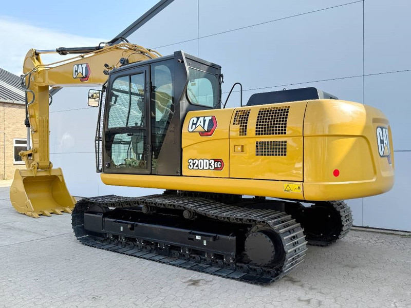 Cat 323D3 *2025 Model* - Hammer Lines - Telakaivukone: kuva Cat 323D3 *2025 Model* - Hammer Lines - Telakaivukone Cat 323D3 *2025 Model* - Hammer Lines - Telakaivukone: kuva Cat 323D3 *2025 Model* - Hammer Lines - Telakaivukone