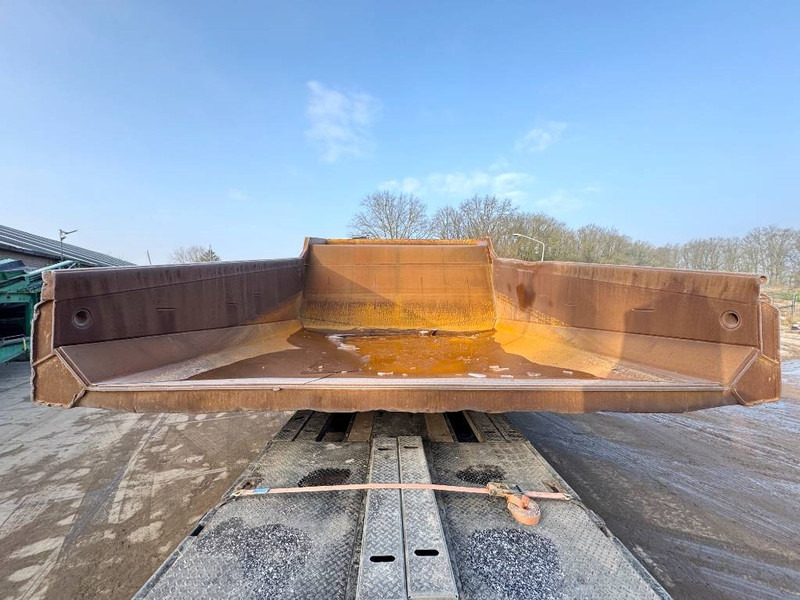 Cat 777G - Dumper Bucket / Body / Bed - Maansiirtoauto: kuva Cat 777G - Dumper Bucket / Body / Bed - Maansiirtoauto Cat 777G - Dumper Bucket / Body / Bed - Maansiirtoauto: kuva Cat 777G - Dumper Bucket / Body / Bed - Maansiirtoauto