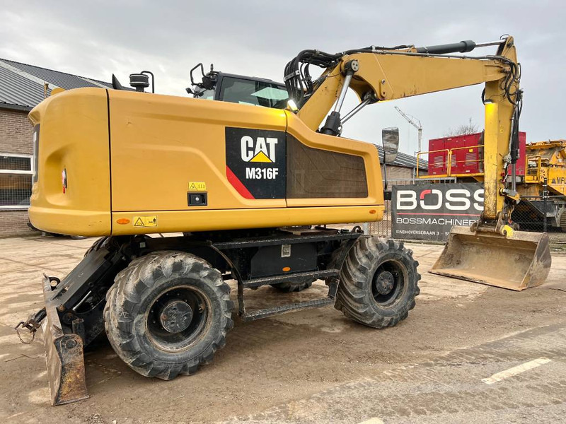 Cat M316F TOP Condition / Triple Boom - Pyöräalustainen kaivinkone: kuva Cat M316F TOP Condition / Triple Boom - Pyöräalustainen kaivinkone Cat M316F TOP Condition / Triple Boom - Pyöräalustainen kaivinkone: kuva Cat M316F TOP Condition / Triple Boom - Pyöräalustainen kaivinkone