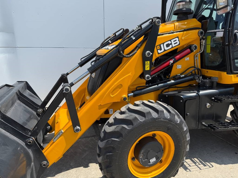 Uusi Kaivuri-trukki JCB 3DX / 3CX Plus 4WD - New / Unused/ Hammer Lines AC: kuva Uusi Kaivuri-trukki JCB 3DX / 3CX Plus 4WD - New / Unused/ Hammer Lines AC