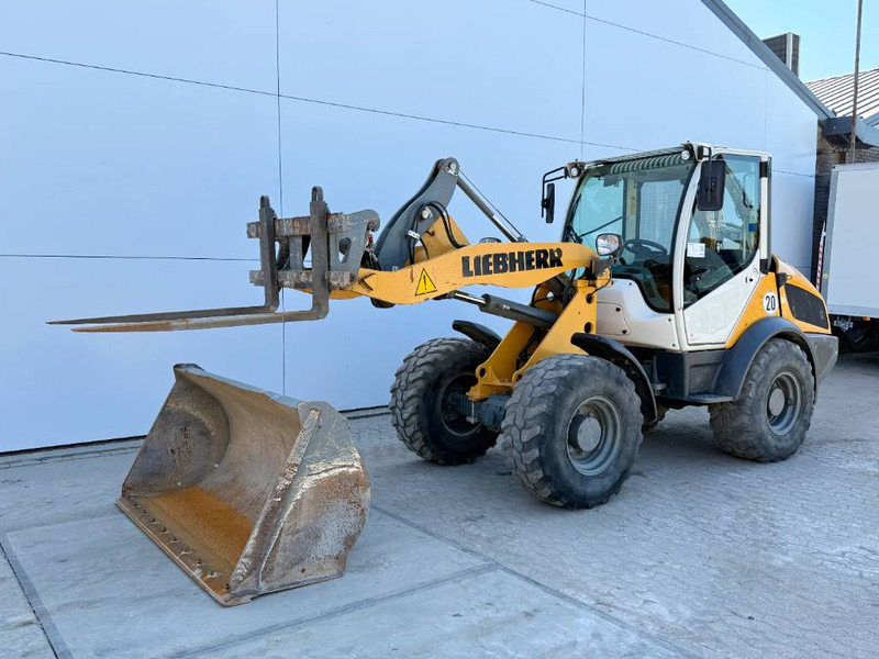 Liebherr L506C - German Machine / Quick Coupler - Pyöräkuormaaja: kuva Liebherr L506C - German Machine / Quick Coupler - Pyöräkuormaaja Liebherr L506C - German Machine / Quick Coupler - Pyöräkuormaaja: kuva Liebherr L506C - German Machine / Quick Coupler - Pyöräkuormaaja
