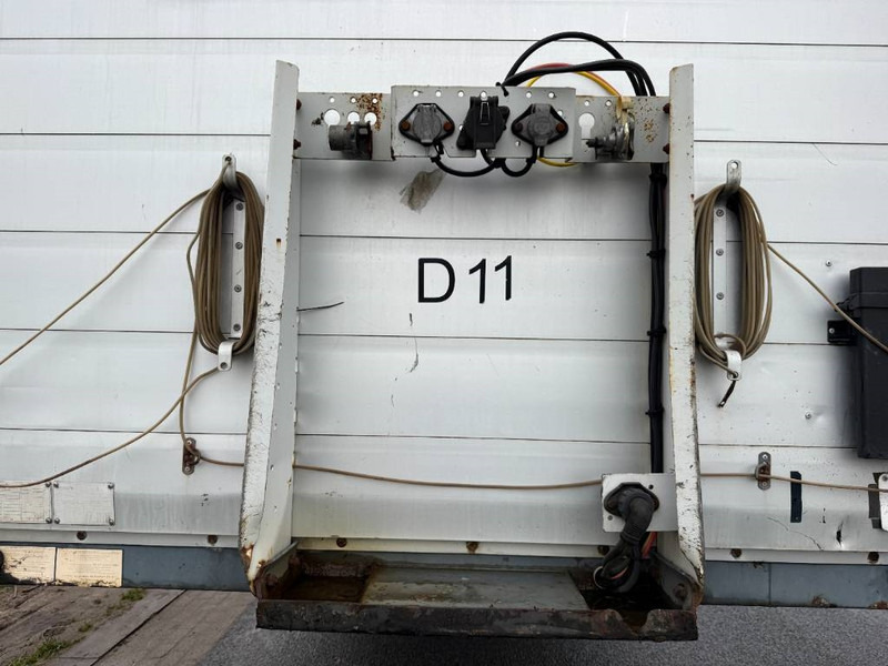 Pressukapellipuoliperävaunu Schmitz Cargobull S01 - Dutch Trailer / 3 Axles: kuva Pressukapellipuoliperävaunu Schmitz Cargobull S01 - Dutch Trailer / 3 Axles Pressukapellipuoliperävaunu Schmitz Cargobull S01 - Dutch Trailer / 3 Axles: kuva Pressukapellipuoliperävaunu Schmitz Cargobull S01 - Dutch Trailer / 3 Axles