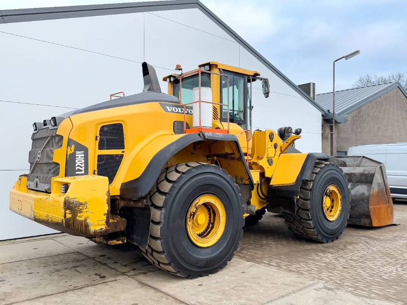 Volvo L220H - CDC Steering / Dutch Machine - Pyöräkuormaaja: kuva Volvo L220H - CDC Steering / Dutch Machine - Pyöräkuormaaja Volvo L220H - CDC Steering / Dutch Machine - Pyöräkuormaaja: kuva Volvo L220H - CDC Steering / Dutch Machine - Pyöräkuormaaja