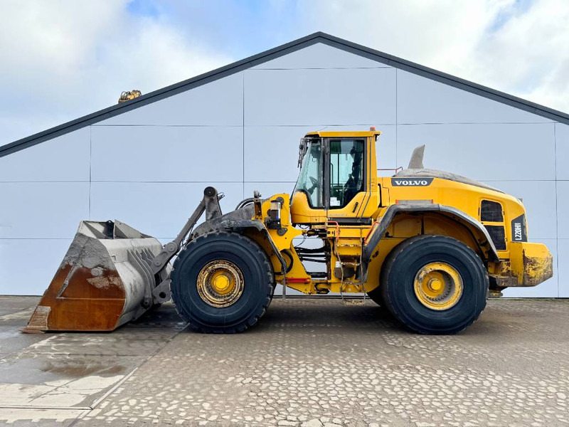 Volvo L220H - Dutch Machine / CDC Steering / Auto Lube - Pyöräkuormaaja: kuva Volvo L220H - Dutch Machine / CDC Steering / Auto Lube - Pyöräkuormaaja Volvo L220H - Dutch Machine / CDC Steering / Auto Lube - Pyöräkuormaaja: kuva Volvo L220H - Dutch Machine / CDC Steering / Auto Lube - Pyöräkuormaaja