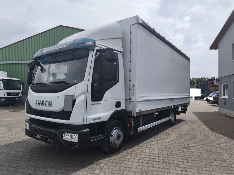 Iveco Eurocargo 75-210 Plane 3-Sitzer 4x2 Euro 6 LBW (20) - Pressukapelli kuorma-auto: kuva Iveco Eurocargo 75-210 Plane 3-Sitzer 4x2 Euro 6 LBW (20) - Pressukapelli kuorma-auto Iveco Eurocargo 75-210 Plane 3-Sitzer 4x2 Euro 6 LBW (20) - Pressukapelli kuorma-auto: kuva Iveco Eurocargo 75-210 Plane 3-Sitzer 4x2 Euro 6 LBW (20) - Pressukapelli kuorma-auto