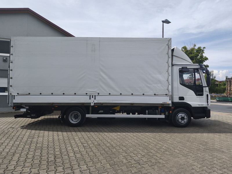 Iveco Eurocargo 75-210 Plane 3-Sitzer 4x2 Euro 6 LBW (20) - Pressukapelli kuorma-auto: kuva Iveco Eurocargo 75-210 Plane 3-Sitzer 4x2 Euro 6 LBW (20) - Pressukapelli kuorma-auto Iveco Eurocargo 75-210 Plane 3-Sitzer 4x2 Euro 6 LBW (20) - Pressukapelli kuorma-auto: kuva Iveco Eurocargo 75-210 Plane 3-Sitzer 4x2 Euro 6 LBW (20) - Pressukapelli kuorma-auto