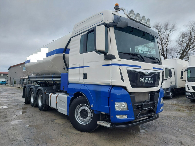 MAN TGX 35.440 Silo Euro 6 8x4 Lift+Lenk Klima (5) - Kuorma-auto: kuva MAN TGX 35.440 Silo Euro 6 8x4 Lift+Lenk Klima (5) - Kuorma-auto MAN TGX 35.440 Silo Euro 6 8x4 Lift+Lenk Klima (5) - Kuorma-auto: kuva MAN TGX 35.440 Silo Euro 6 8x4 Lift+Lenk Klima (5) - Kuorma-auto