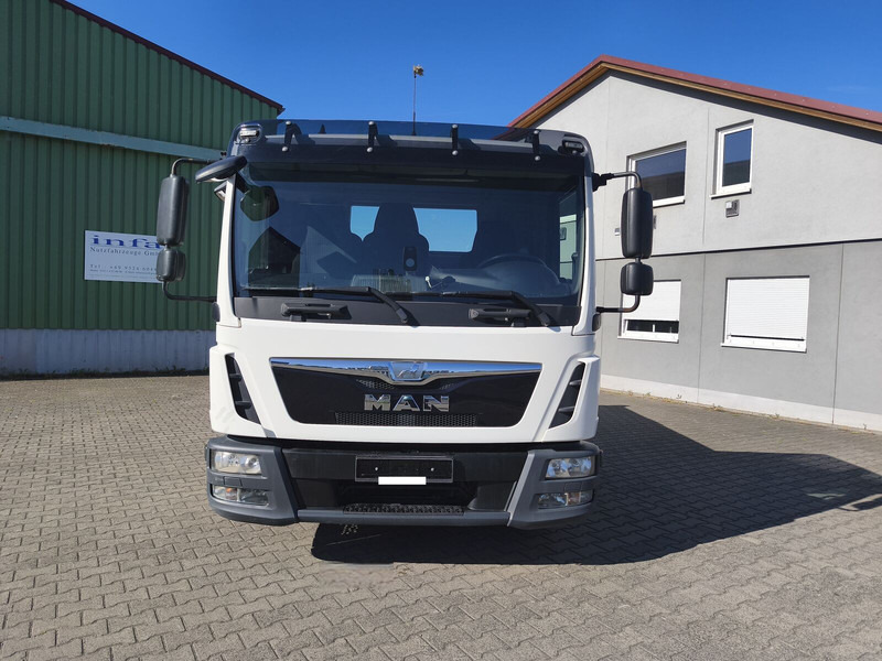 MAN TGL 8.180 - Kippiauto kuorma-auto: kuva MAN TGL 8.180 - Kippiauto kuorma-auto MAN TGL 8.180 - Kippiauto kuorma-auto: kuva MAN TGL 8.180 - Kippiauto kuorma-auto