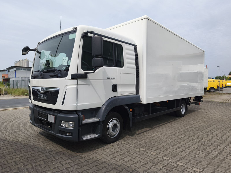 MAN TGL 8.190 Koffer gFH AHK LBW Euro 6 4x2 (11) TÜV NEU - Umpikori kuorma-auto: kuva MAN TGL 8.190 Koffer gFH AHK LBW Euro 6 4x2 (11) TÜV NEU - Umpikori kuorma-auto MAN TGL 8.190 Koffer gFH AHK LBW Euro 6 4x2 (11) TÜV NEU - Umpikori kuorma-auto: kuva MAN TGL 8.190 Koffer gFH AHK LBW Euro 6 4x2 (11) TÜV NEU - Umpikori kuorma-auto
