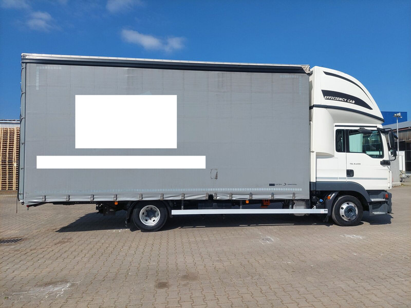 MAN TGL 8.220 - Pressukapelli kuorma-auto: kuva MAN TGL 8.220 - Pressukapelli kuorma-auto MAN TGL 8.220 - Pressukapelli kuorma-auto: kuva MAN TGL 8.220 - Pressukapelli kuorma-auto