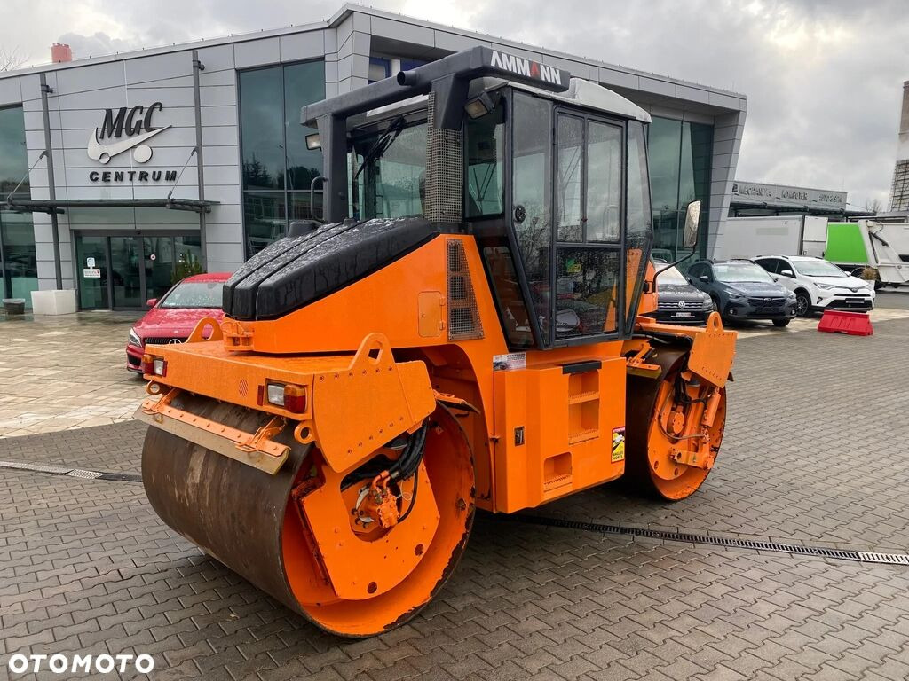 Ammann AV95-2 / Vibrations / 1 Owner / NEW Service Ammann AV95-2 / Vibrations / 1 Owner / NEW Service - Tiejyrä: kuva Ammann AV95-2 / Vibrations / 1 Owner / NEW Service Ammann AV95-2 / Vibrations / 1 Owner / NEW Service - Tiejyrä Ammann AV95-2 / Vibrations / 1 Owner / NEW Service Ammann AV95-2 / Vibrations / 1 Owner / NEW Service - Tiejyrä: kuva Ammann AV95-2 / Vibrations / 1 Owner / NEW Service Ammann AV95-2 / Vibrations / 1 Owner / NEW Service - Tiejyrä
