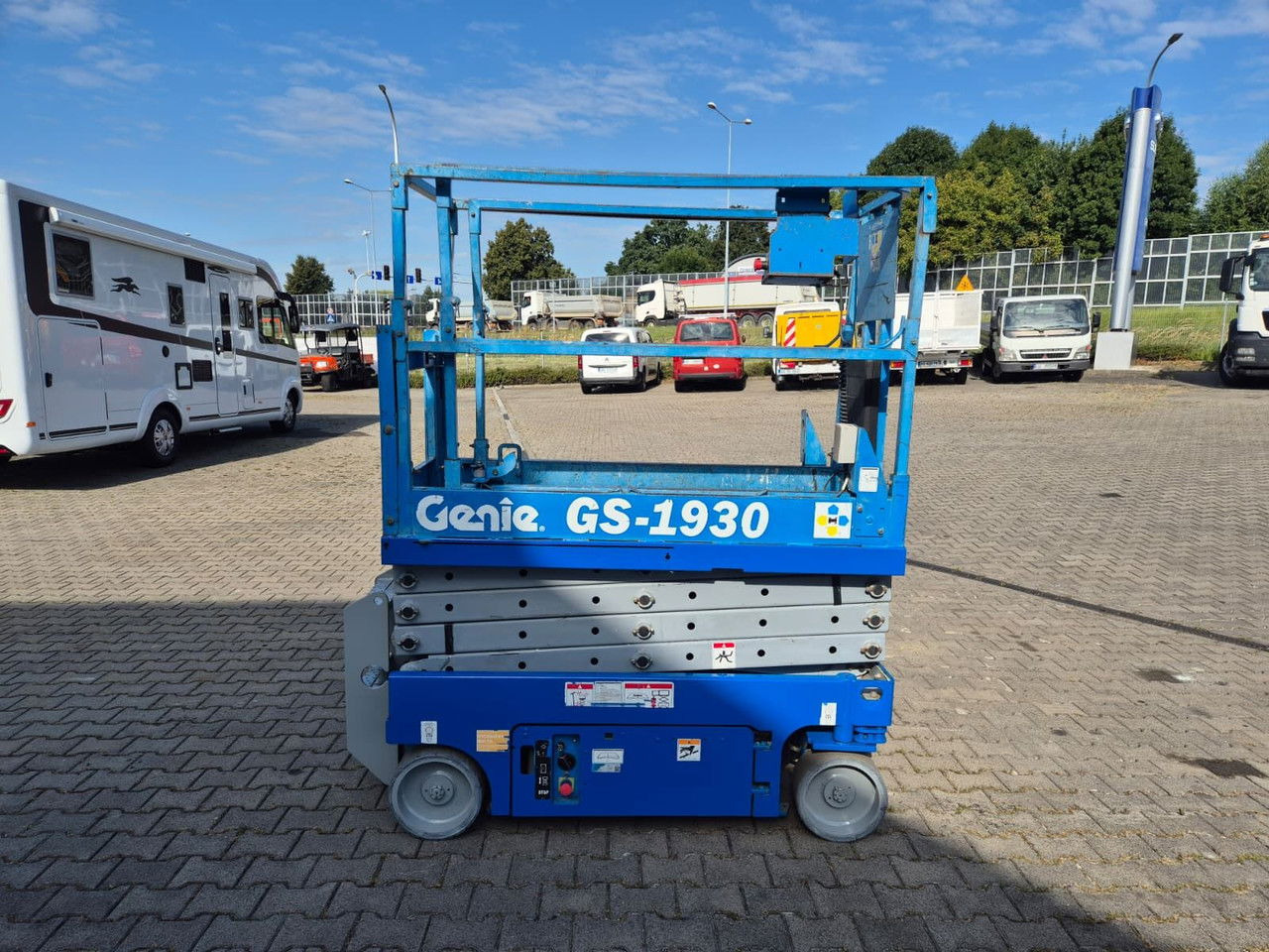 GENIE GS1930 / 4X4 / 1 Owner / Serviced - Saksilava: kuva GENIE GS1930 / 4X4 / 1 Owner / Serviced - Saksilava GENIE GS1930 / 4X4 / 1 Owner / Serviced - Saksilava: kuva GENIE GS1930 / 4X4 / 1 Owner / Serviced - Saksilava