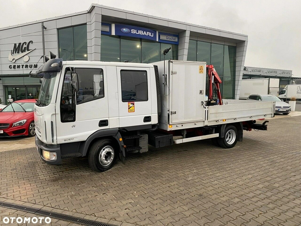 IVECO Eurocargo ML80E17 / HDS HMF / 1 Owner / Doka - Lava-kuorma-auto, Nosturiauto: kuva IVECO Eurocargo ML80E17 / HDS HMF / 1 Owner / Doka - Lava-kuorma-auto, Nosturiauto IVECO Eurocargo ML80E17 / HDS HMF / 1 Owner / Doka - Lava-kuorma-auto, Nosturiauto: kuva IVECO Eurocargo ML80E17 / HDS HMF / 1 Owner / Doka - Lava-kuorma-auto, Nosturiauto