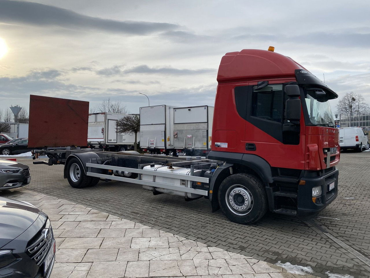 IVECO Stralis 360 AT 190 / Euro 5 / NEW Service / Long Frame - Kuorma-auto alusta: kuva IVECO Stralis 360 AT 190 / Euro 5 / NEW Service / Long Frame - Kuorma-auto alusta IVECO Stralis 360 AT 190 / Euro 5 / NEW Service / Long Frame - Kuorma-auto alusta: kuva IVECO Stralis 360 AT 190 / Euro 5 / NEW Service / Long Frame - Kuorma-auto alusta