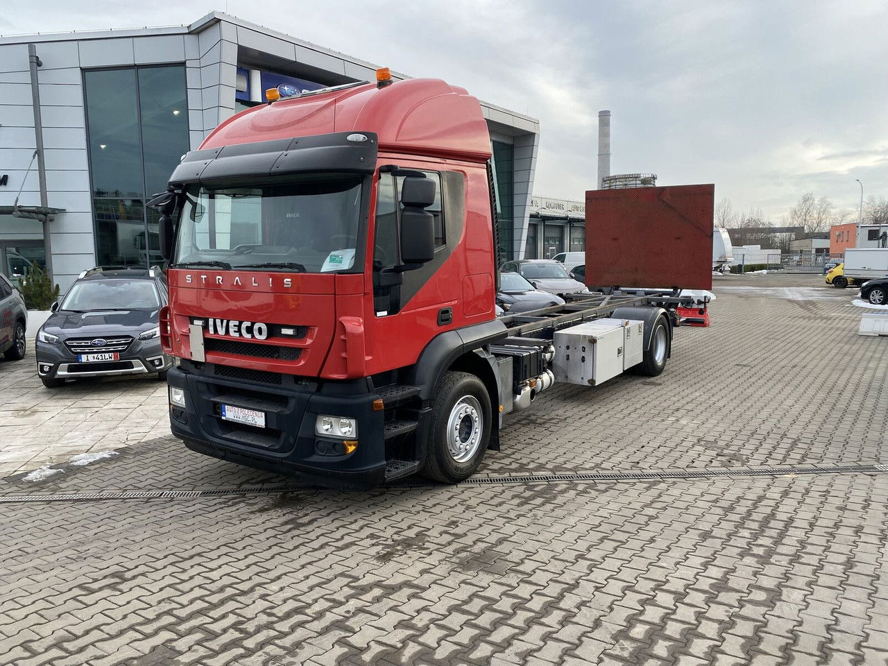 IVECO Stralis 360 AT 190 / Euro 5 / NEW Service / Long Frame - Kuorma-auto alusta: kuva IVECO Stralis 360 AT 190 / Euro 5 / NEW Service / Long Frame - Kuorma-auto alusta IVECO Stralis 360 AT 190 / Euro 5 / NEW Service / Long Frame - Kuorma-auto alusta: kuva IVECO Stralis 360 AT 190 / Euro 5 / NEW Service / Long Frame - Kuorma-auto alusta