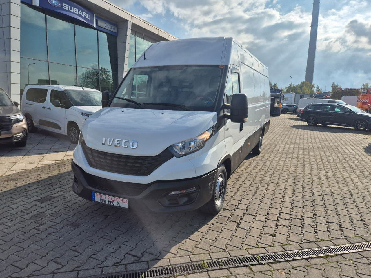 Iveco Daily 35S14 L4H3 - Pakettiauto: kuva  Iveco Daily 35S14 L4H3 - Pakettiauto Iveco Daily 35S14 L4H3 - Pakettiauto: kuva  Iveco Daily 35S14 L4H3 - Pakettiauto