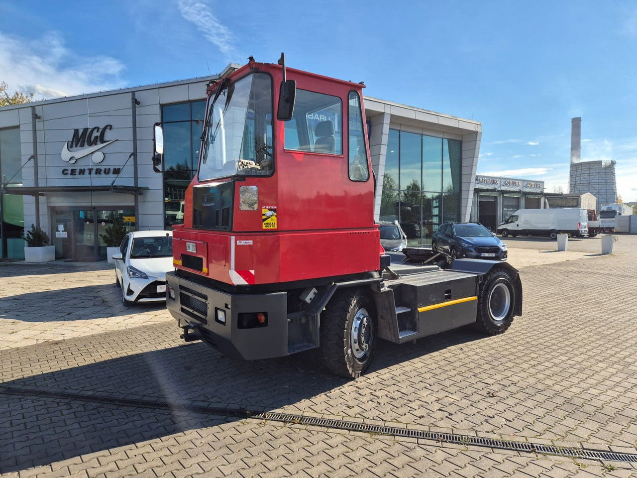 KALMAR TR618i - 4X4 - LIKE NEW! - Terminaalitraktori: kuva KALMAR TR618i - 4X4 - LIKE NEW! - Terminaalitraktori KALMAR TR618i - 4X4 - LIKE NEW! - Terminaalitraktori: kuva KALMAR TR618i - 4X4 - LIKE NEW! - Terminaalitraktori