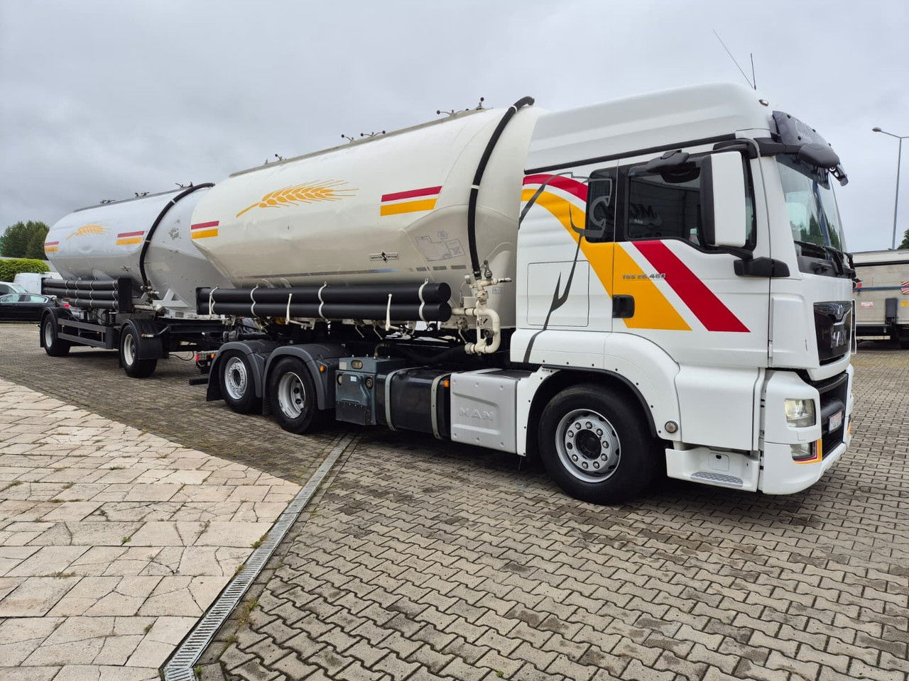 MAN TGS 26.480 Spritzer / 1 Owner /for transporting bulk materials - Kuorma-auto: kuva MAN TGS 26.480 Spritzer / 1 Owner /for transporting bulk materials - Kuorma-auto MAN TGS 26.480 Spritzer / 1 Owner /for transporting bulk materials - Kuorma-auto: kuva MAN TGS 26.480 Spritzer / 1 Owner /for transporting bulk materials - Kuorma-auto